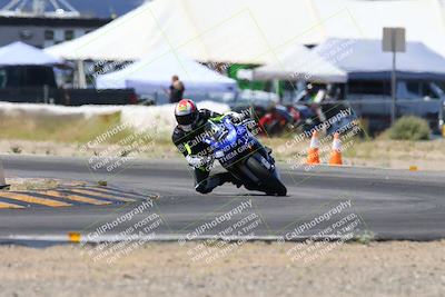 media/Apr-13-2024-SoCal Trackdays (Sat) [[f1617382bd]]/7-Turn 2 (1125am)/